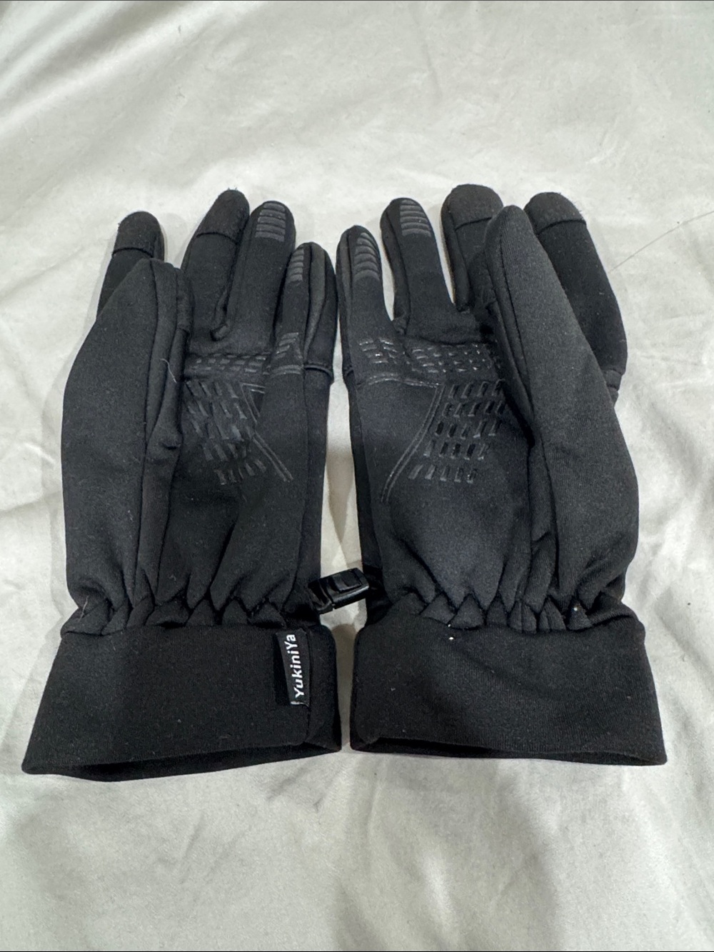 Unbranded Black Touchscreen Winter Gloves for Youth - Picture 4 of 6